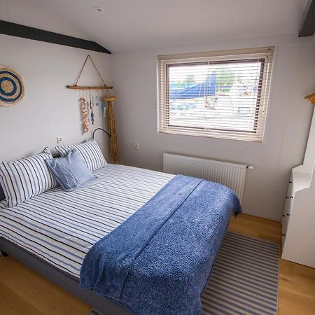 Appartamento Unieke Woonboot In Harlingen Esterno foto