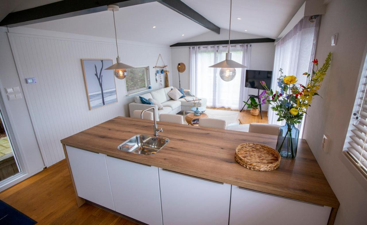 Appartamento Unieke Woonboot In Harlingen Esterno foto